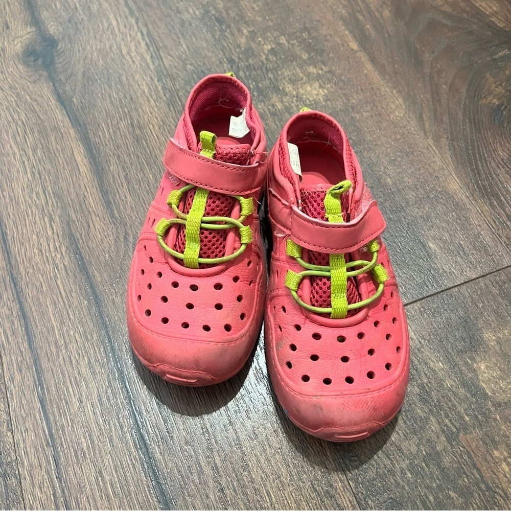Stride Rite Made 2 Play Phibian Girls Land & Shore Water Shoes Sz 10 Pink Green